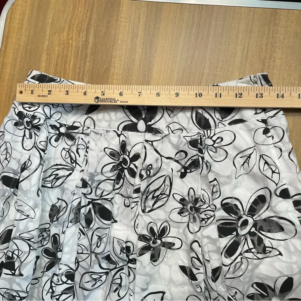 Sunny Leigh Black and White Floral A-Line Skirt